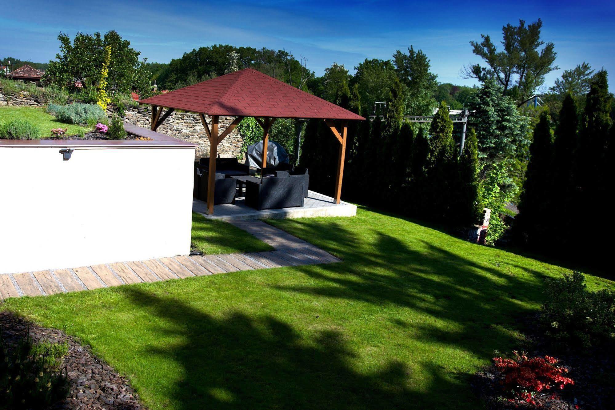 Pension Falconi Kolin Exterior photo